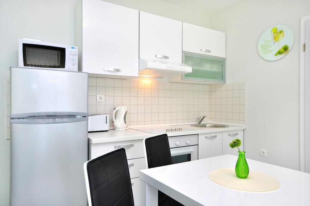 Apartments Sakal Trogir Habitación foto