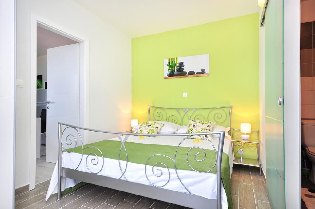 Apartments Sakal Trogir Habitación foto
