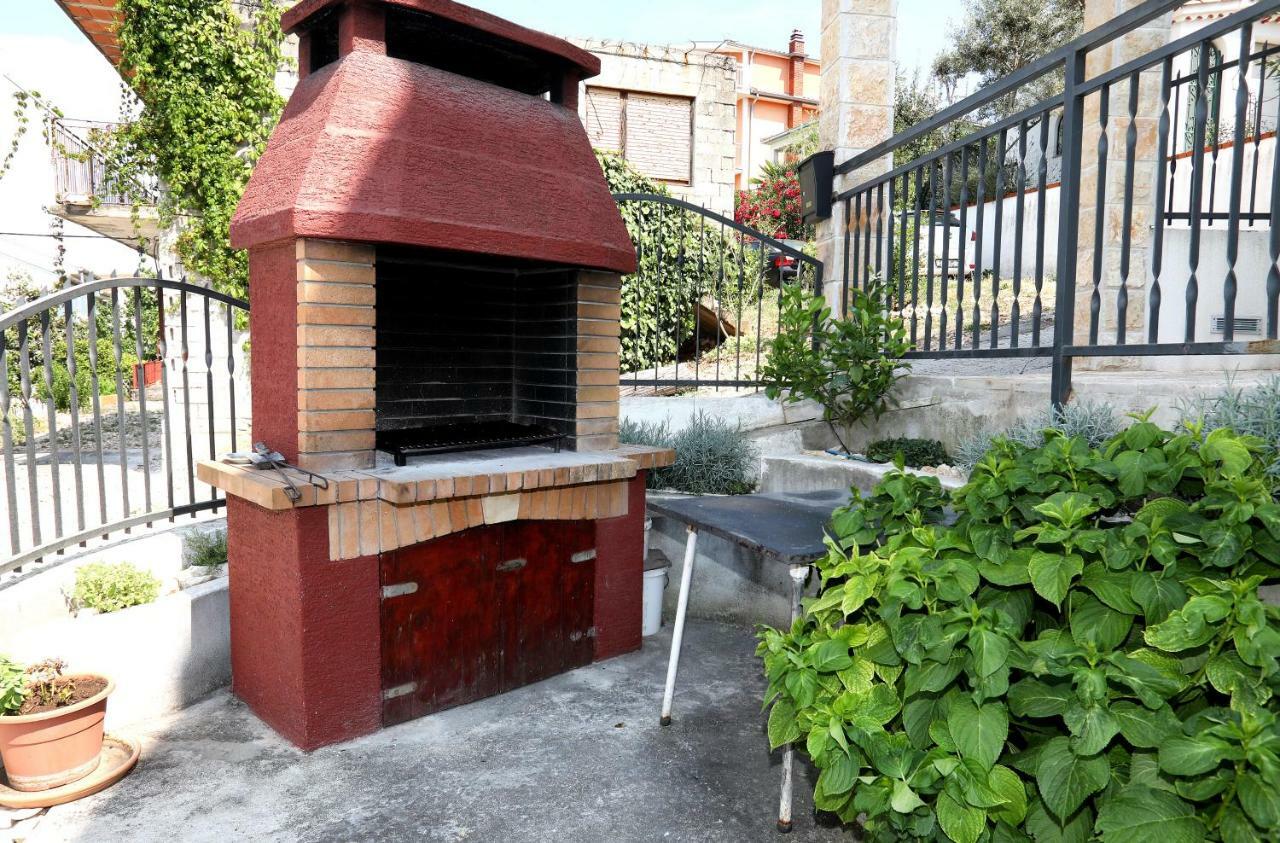 Apartments Sakal Trogir Exterior foto